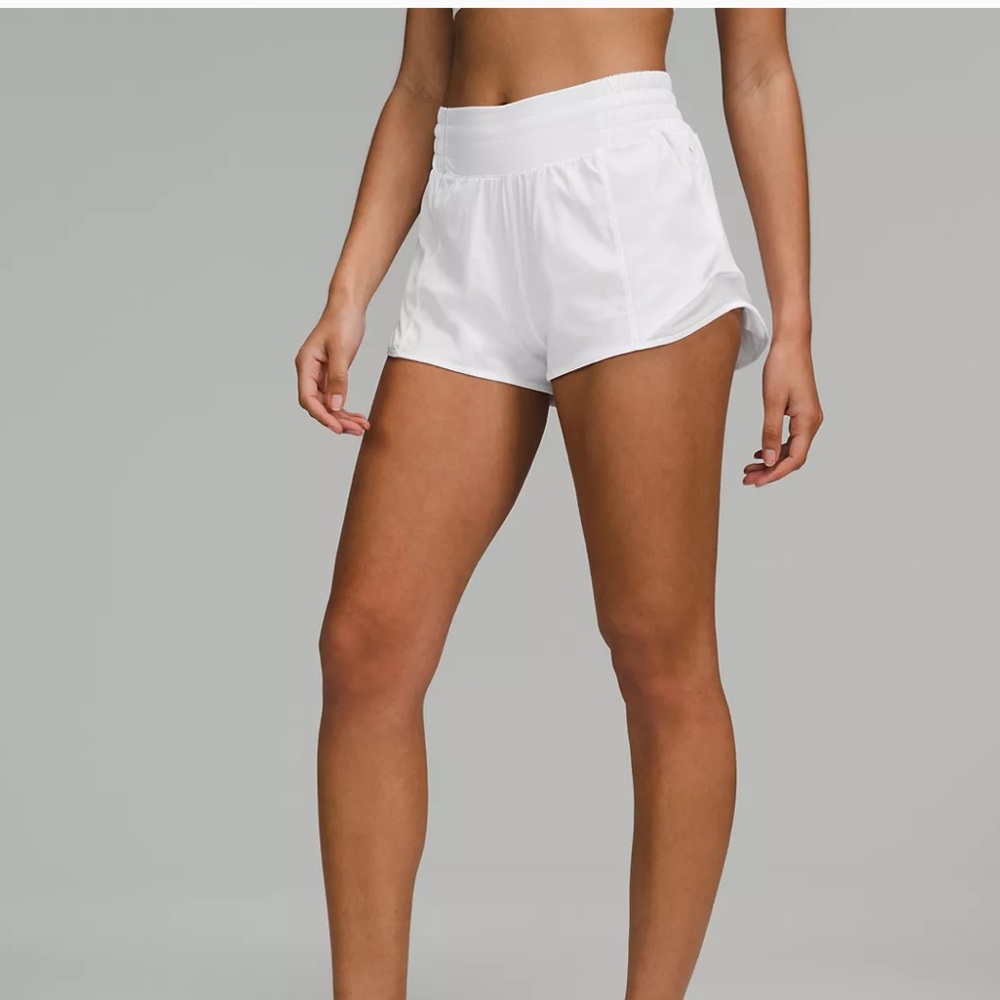 Lululemon Hotty Hot shorts in white!
